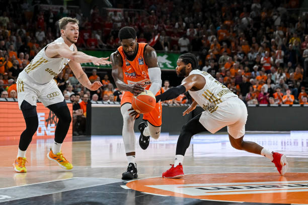 阿尼的表现 阿尼的表现